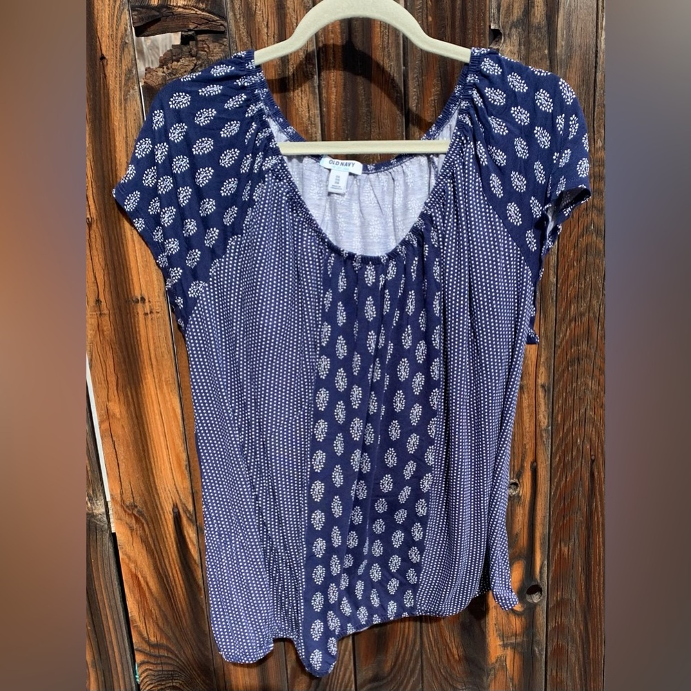 Old navy peasant girl shirt, navy and white size xxl.